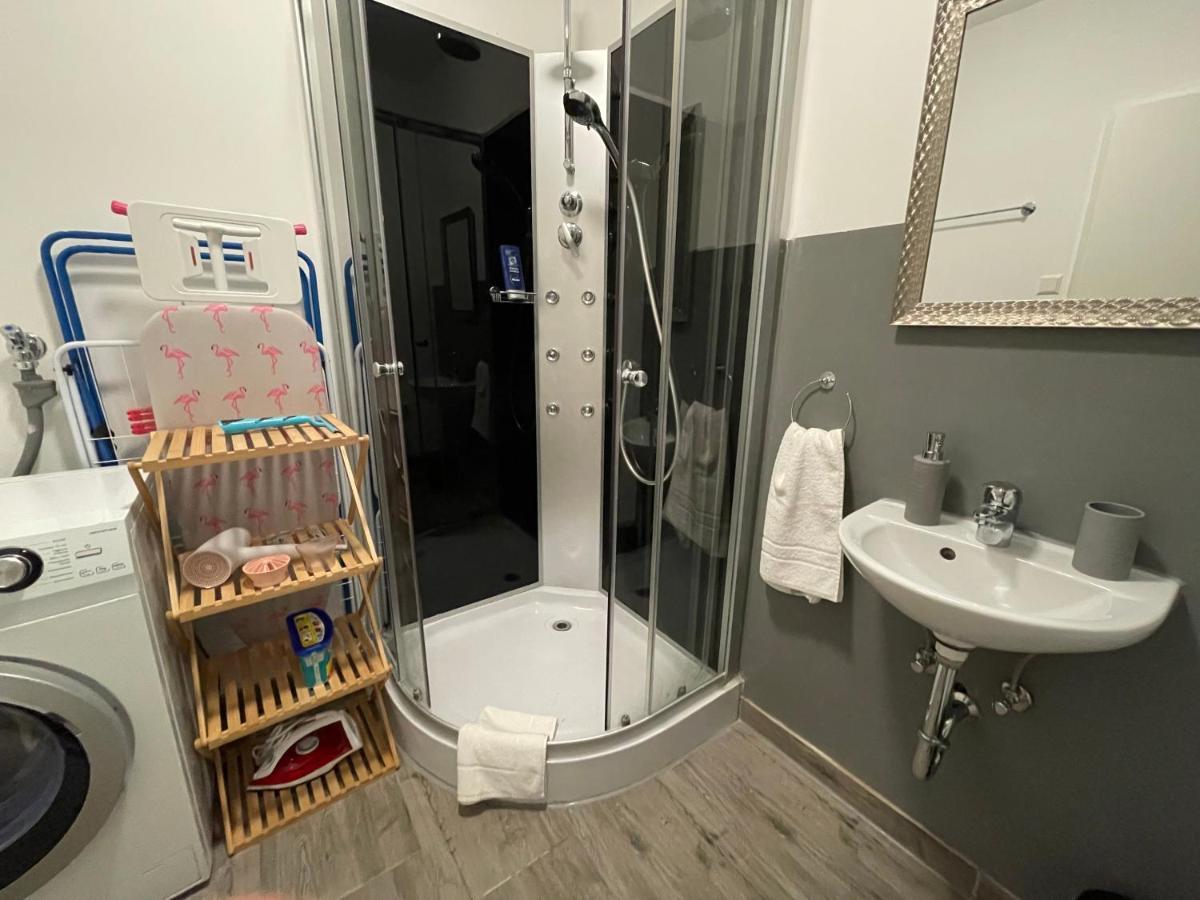 Urbansuites - Modern & Zentral In Der City - Dein Zuhause In Stuttgart Dış mekan fotoğraf