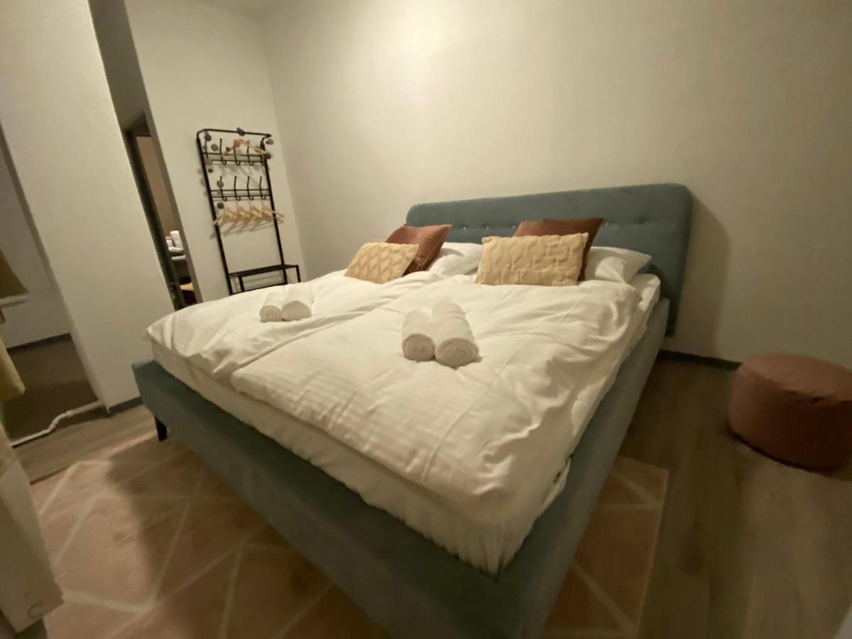 Urbansuites - Modern & Zentral In Der City - Dein Zuhause In Stuttgart Dış mekan fotoğraf