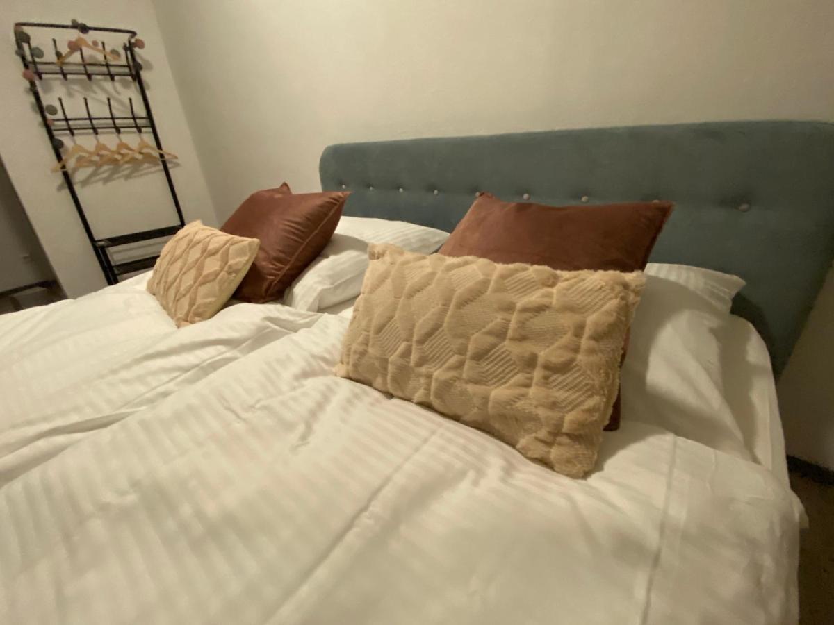 Urbansuites - Modern & Zentral In Der City - Dein Zuhause In Stuttgart Dış mekan fotoğraf
